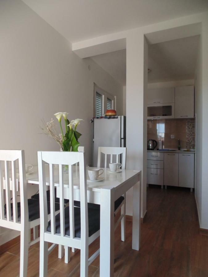 Luna Apartment *