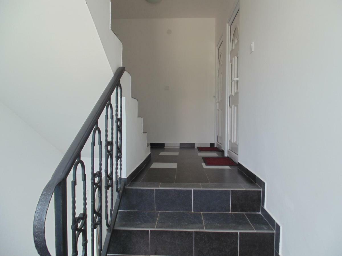 Luna Apartment *